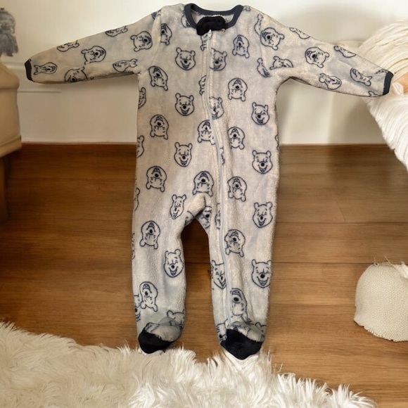 Winnie The Pooh sleeper (infant) super soft - Picture 3 of 6